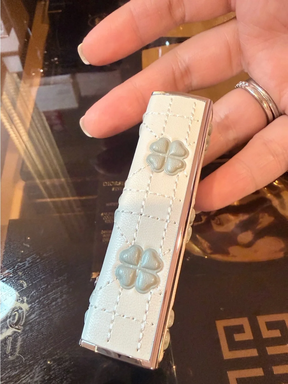Dior sold out